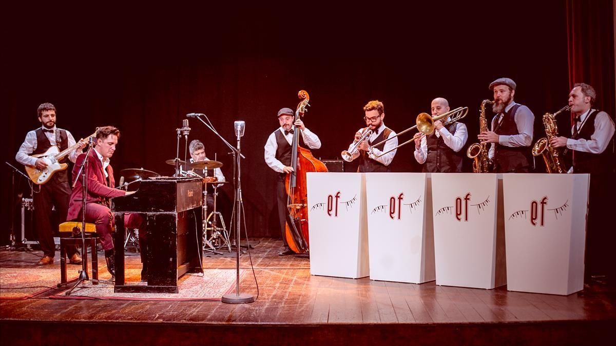 El pianista Enma Fernández, con su banda. El pianista Enma Fernández, con su banda.