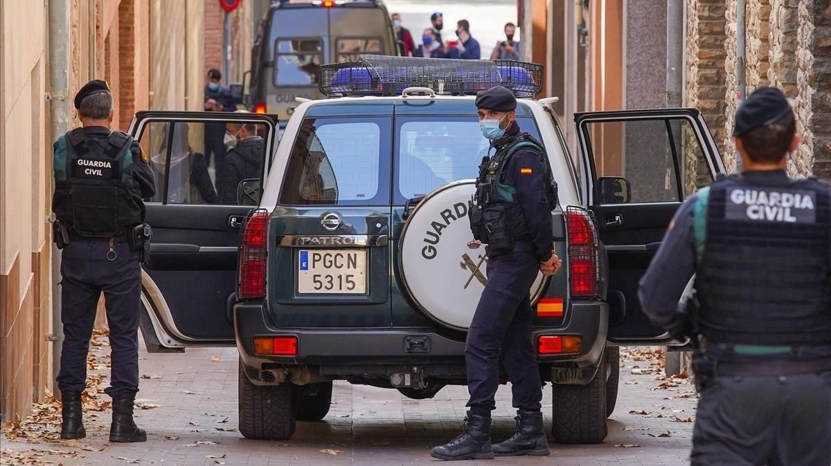Registro del domicilio de Oriol Soler, en Igualada, en la ’operación Volhov’ de la Guardia Civil. Registro del domicilio de Oriol Soler, en Igualada, en la ’operación Volhov’ de la Guardia Civil.