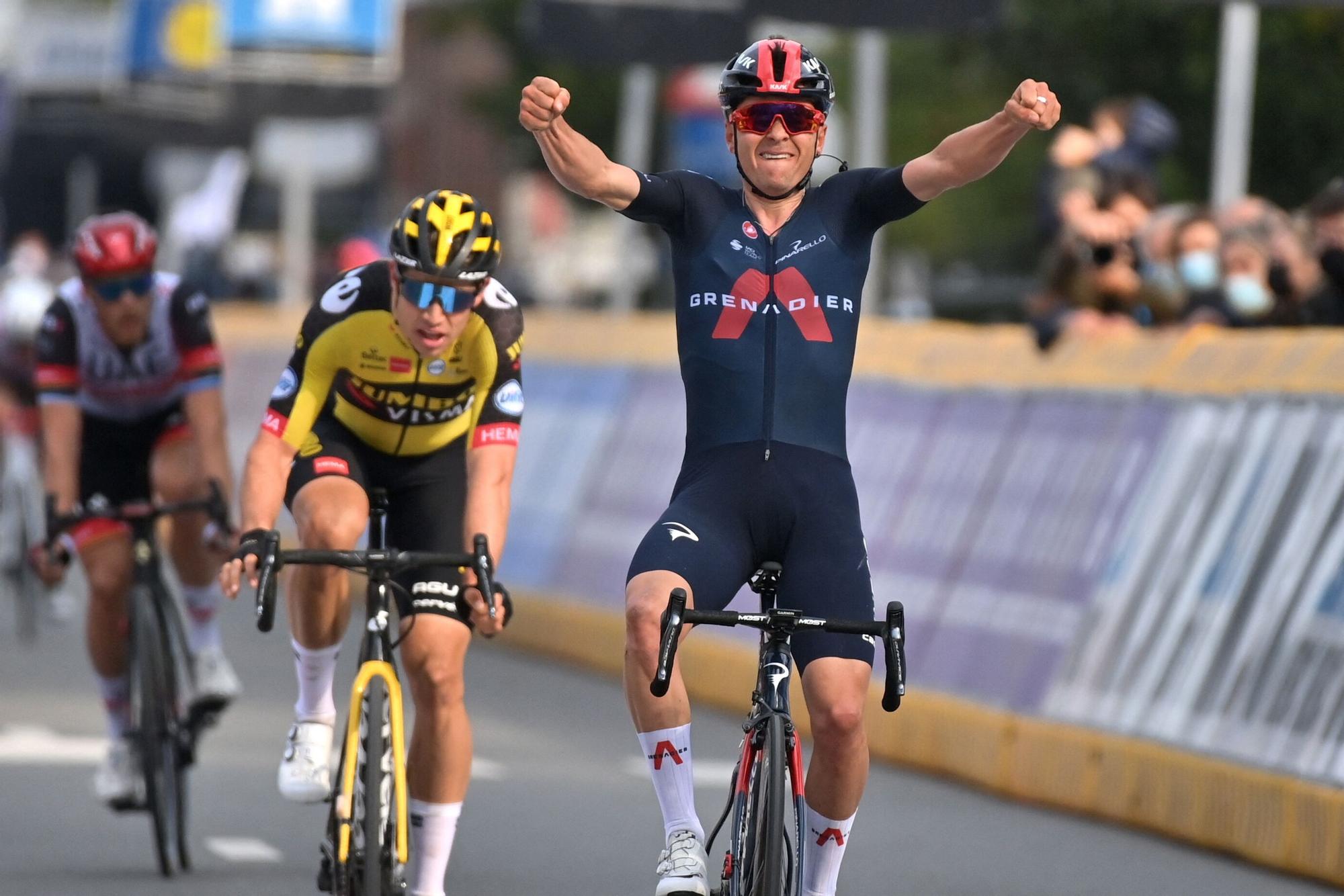 Thomas Pidcock entra en el club de los rebeldes ciclistas