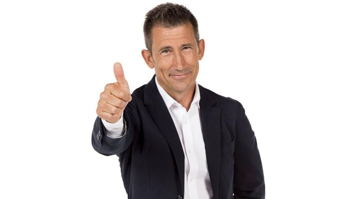 Carlos Martínez. Carlos Martínez.