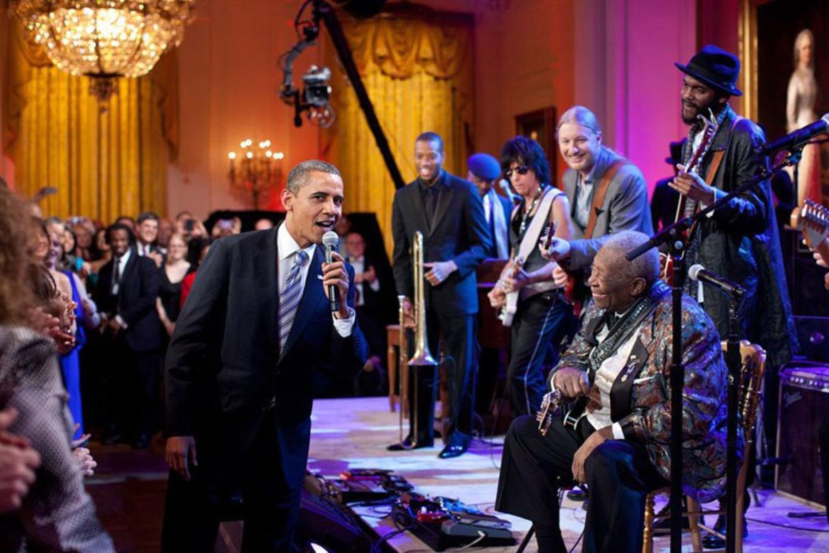 Obama canta ’Sweet Home Chicago’ junto a B.B. King, durante un concierto en la Casa Blanca en el 2012. Obama canta ’Sweet Home Chicago’ junto a B.B. King, durante un concierto en la Casa Blanca en el 2012.