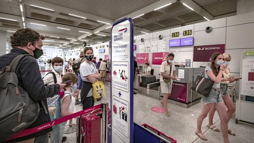 Acusan de contrabando a una mujer por no declarar un reloj suizo en el aeropuerto de Palma - Vimarsana News