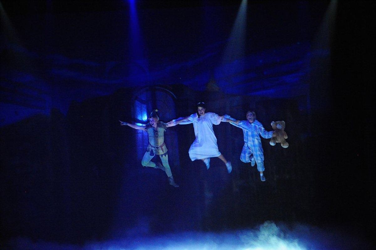 La escena del vuelo de ’Peter Pan, el musical’. La escena del vuelo de ’Peter Pan, el musical’.