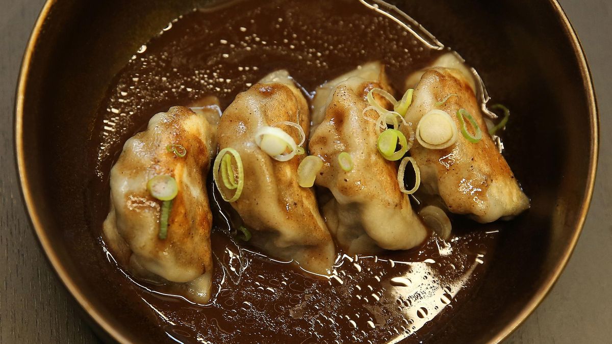 Las ’gyozas’ rellenas de carrillera de vaca. Las ’gyozas’ rellenas de carrillera de vaca.