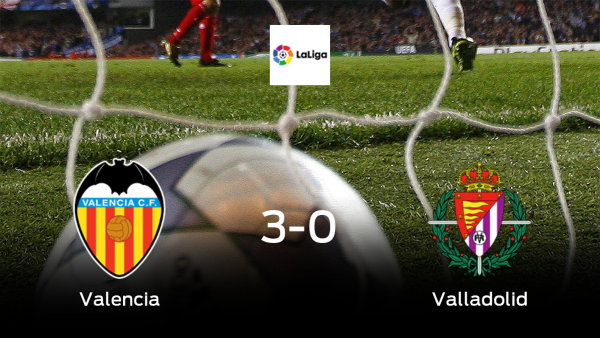 El Valencia golea en su casa al Real Valladolid (3-0) El Valencia golea en su casa al Real Valladolid (3-0)