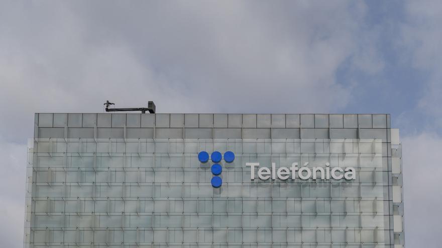 The Government is studying imposing conditions on the entry of Saudi Telecom into Telefónica