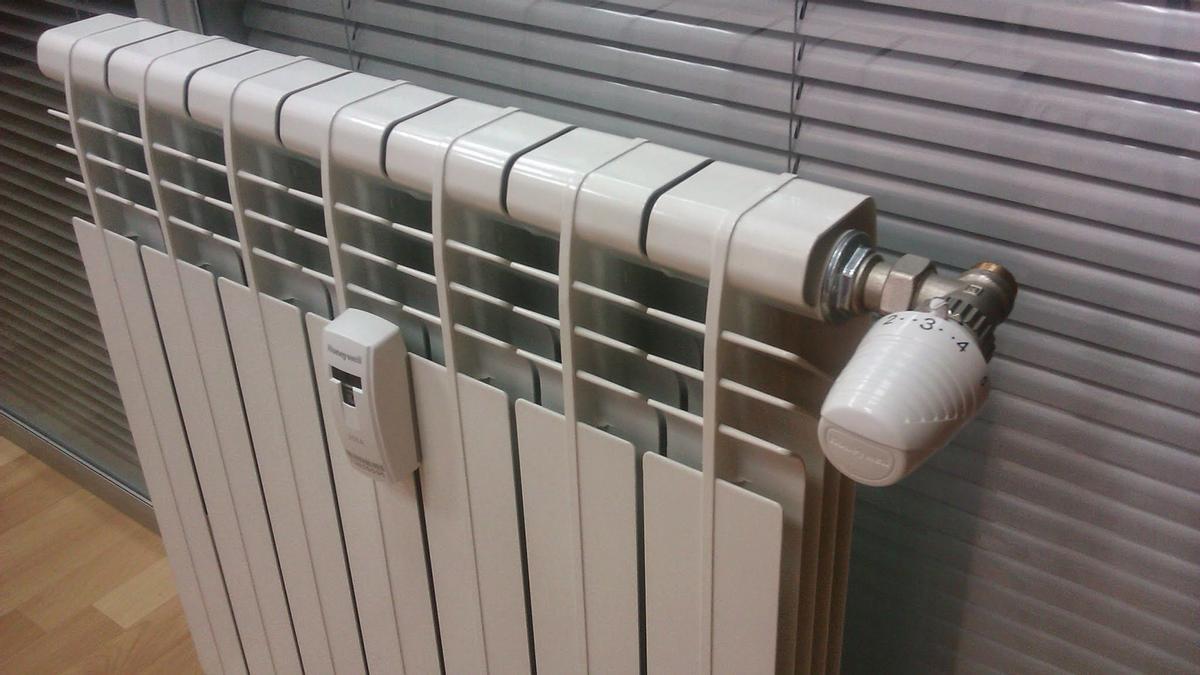 ¿Cómo limpiar los radiadores de la calefacción y ahorrar en la factura?