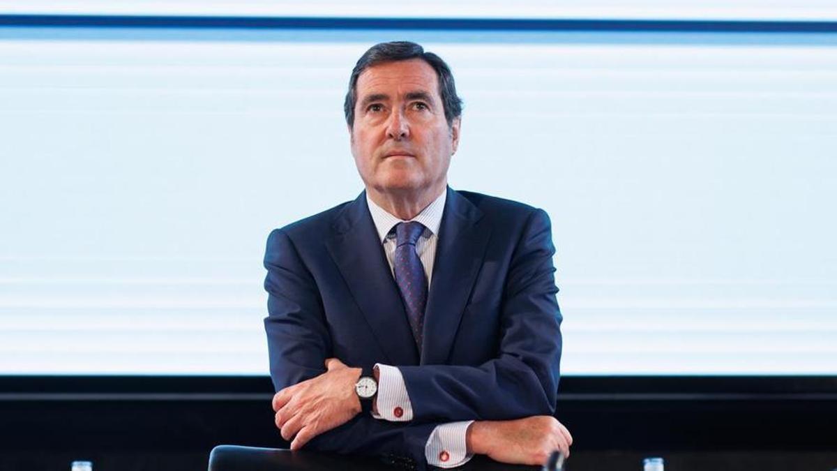 La CEOE trenca tota negociació amb Treball després del reforç de la Inspecció als eros La CEOE trenca tota negociació amb Treball després del reforç de la Inspecció als eros