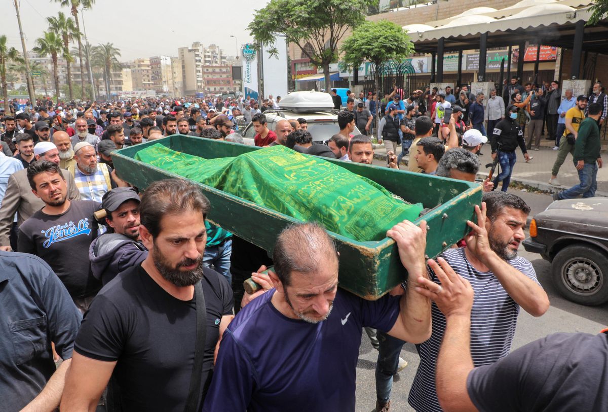 El funeral de uno de los fallecidos en el naufragio. El funeral de uno de los fallecidos en el naufragio.