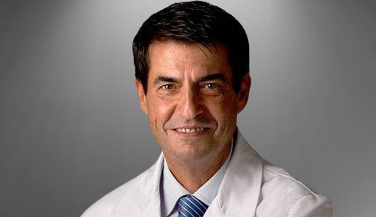 Manuel Sánchez: el doctor 'antiaging' que 'retoca' al rey Juan Carlos Manuel Sánchez: el doctor 'antiaging' que 'retoca' al rey Juan Carlos