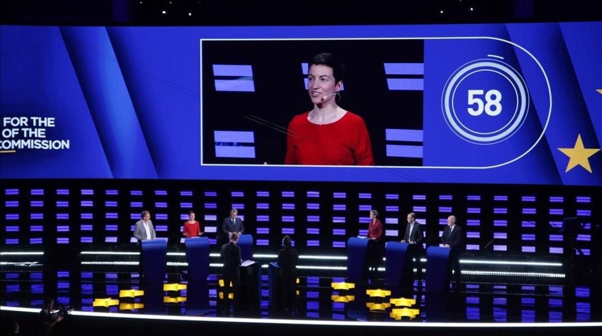 La candidata alemana del Partido Verde Europeo para las próximas elecciones presidenciales de la Comisión Europea, Ska Keller, aparece en pantalla durante el debate presidencial de Eurovisión en el Parlamento Europeo, en Bruselas. La candidata alemana del Partido Verde Europeo para las próximas elecciones presidenciales de la Comisión Europea, Ska Keller, aparece en pantalla durante el debate presidencial de Eurovisión en el Parlamento Europeo, en Bruselas.
