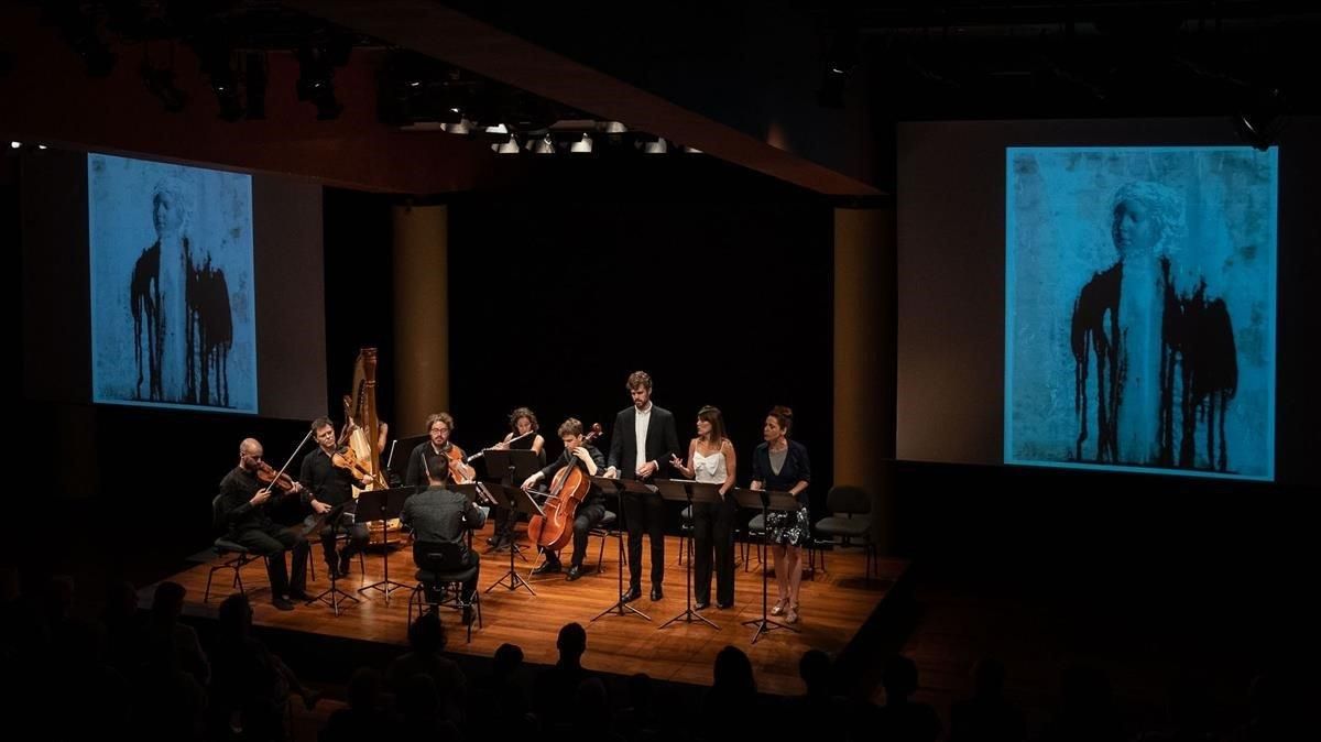 Un aperitivo de la ópera compuesta por Joan Magrané en el Foyer del Liceu, el pasado 2 de julio. Un aperitivo de la ópera compuesta por Joan Magrané en el Foyer del Liceu, el pasado 2 de julio.