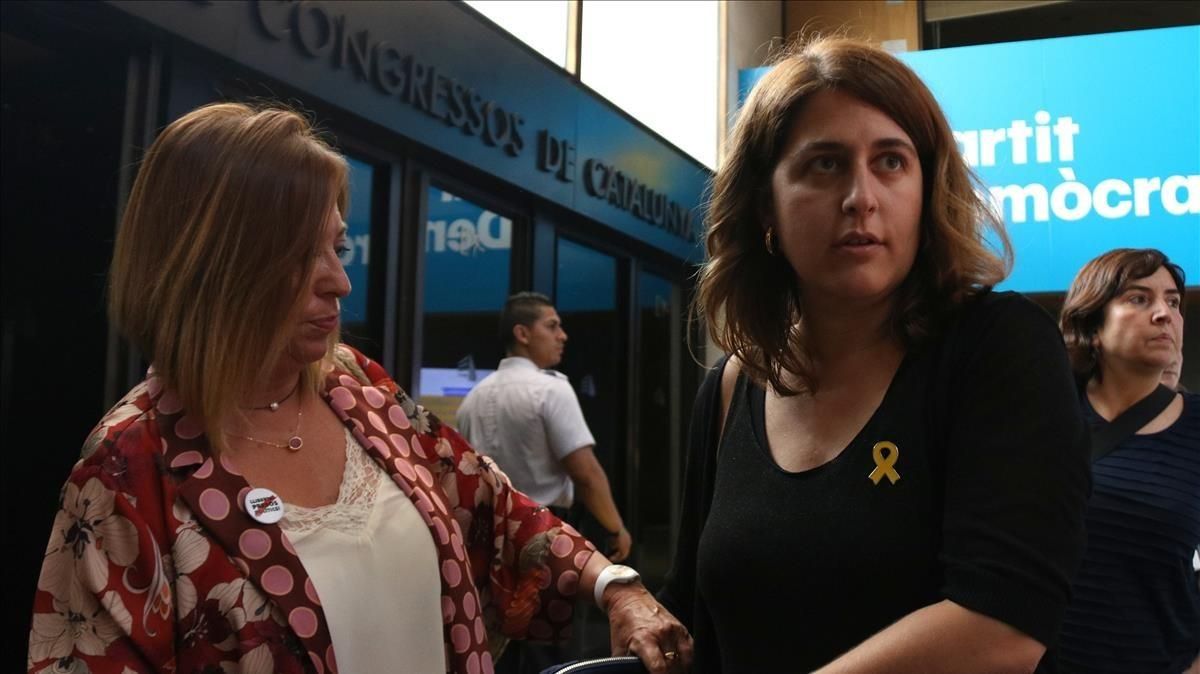 La coordinadora del PDECat, Marta Pascal, a su llegada a la asamblea del partido La coordinadora del PDECat, Marta Pascal, a su llegada a la asamblea del partido