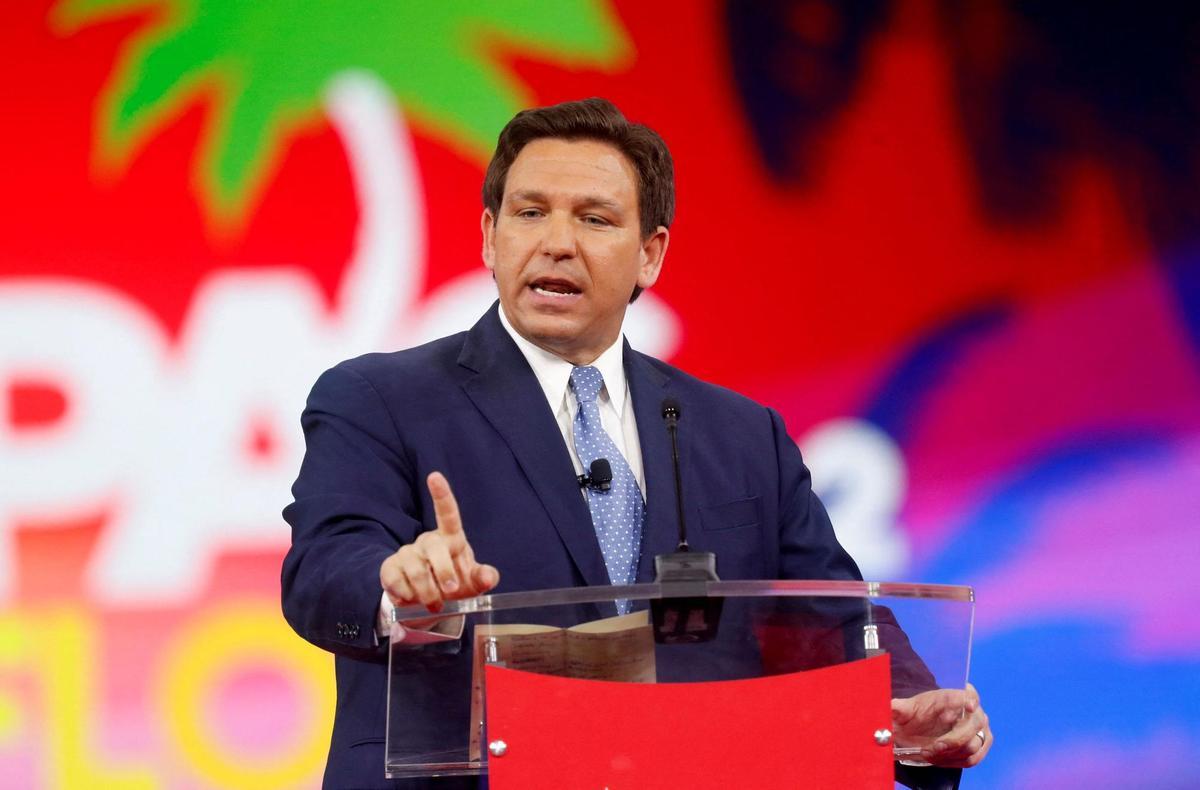 Florida estudia retirar a Disney el seu règim fiscal especial després de les seves crítiques a la llei ‘No diguis gai’ Florida estudia retirar a Disney el seu règim fiscal especial després de les seves crítiques a la llei ‘No diguis gai’