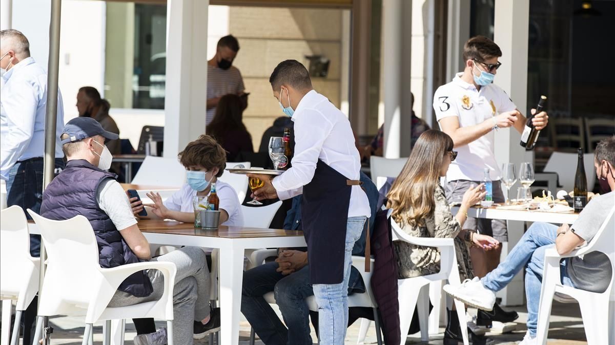Los estafados solían ser empresas de hostelería a los que amenazaban con un inmediato corte de la electricidad. Los estafados solían ser empresas de hostelería a los que amenazaban con un inmediato corte de la electricidad.