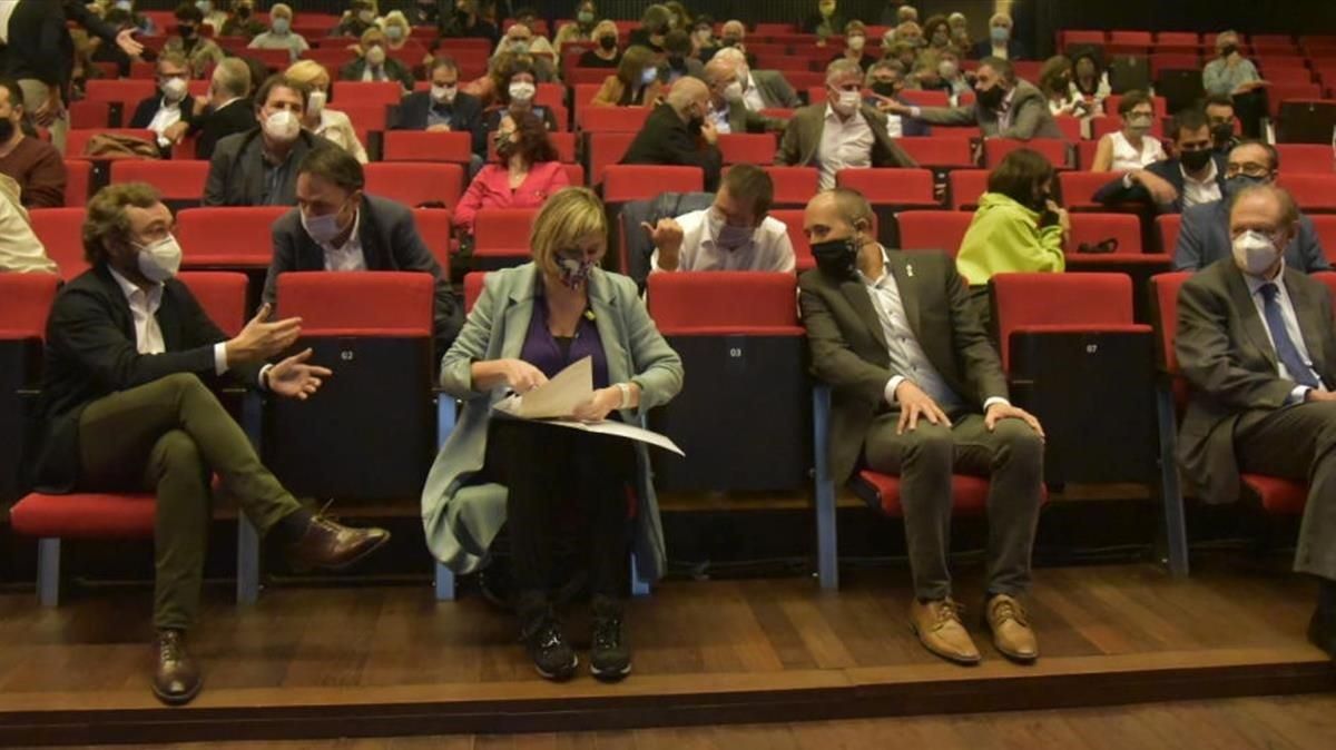 La ’consellera’ de Salut, Alba Vergés, en la entrega de los premios de Regió 7. La ’consellera’ de Salut, Alba Vergés, en la entrega de los premios de Regió 7.