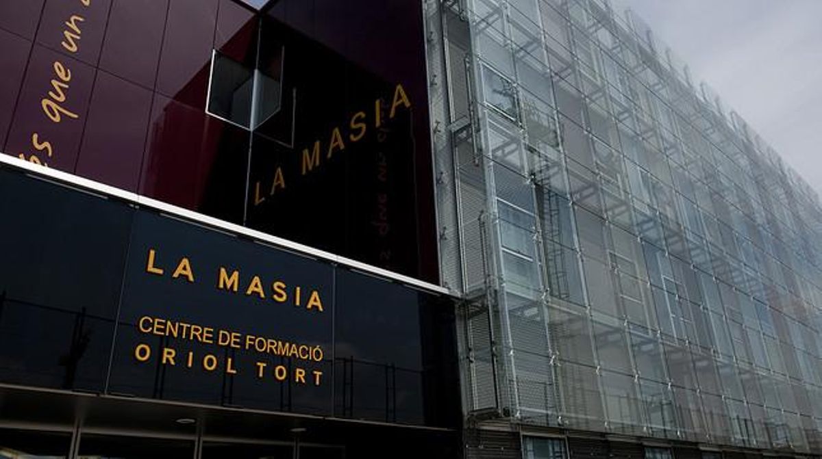 Fachada de la nueva Masia del Barça, bautizada con el nombre de Oriol Tort, en la ciutat esportiva Joan Gamper. Fachada de la nueva Masia del Barça, bautizada con el nombre de Oriol Tort, en la ciutat esportiva Joan Gamper.