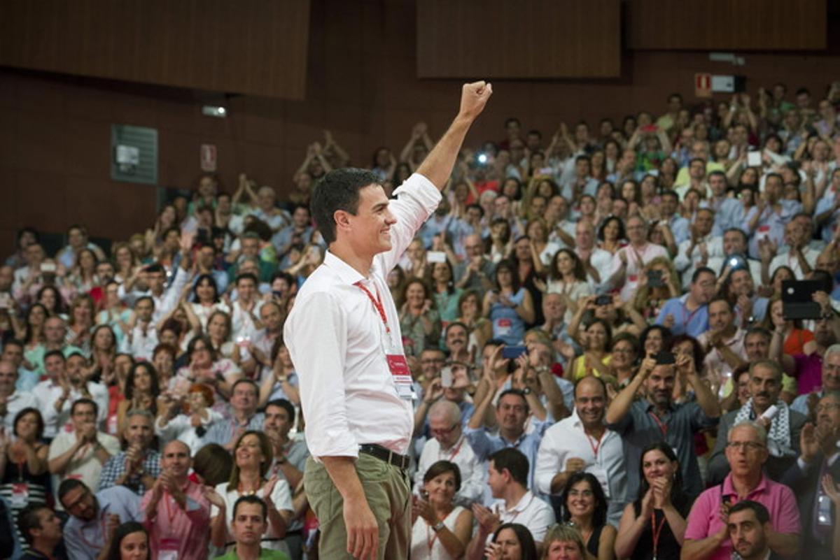 El nuevo secretario general del PSOE, Pedro Sánchez, tras su proclamación en el congreso extraordinario del partido.