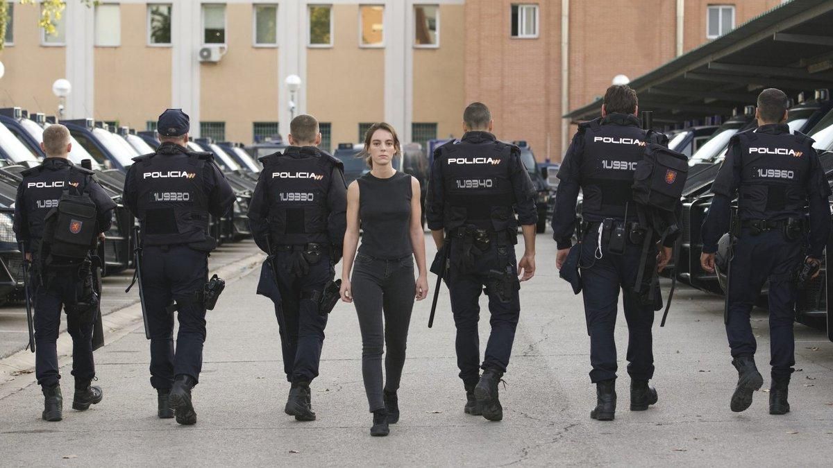 Vicky Luengo, en una imagen promocional de la serie ’Antidisturbios’ Vicky Luengo, en una imagen promocional de la serie ’Antidisturbios’
