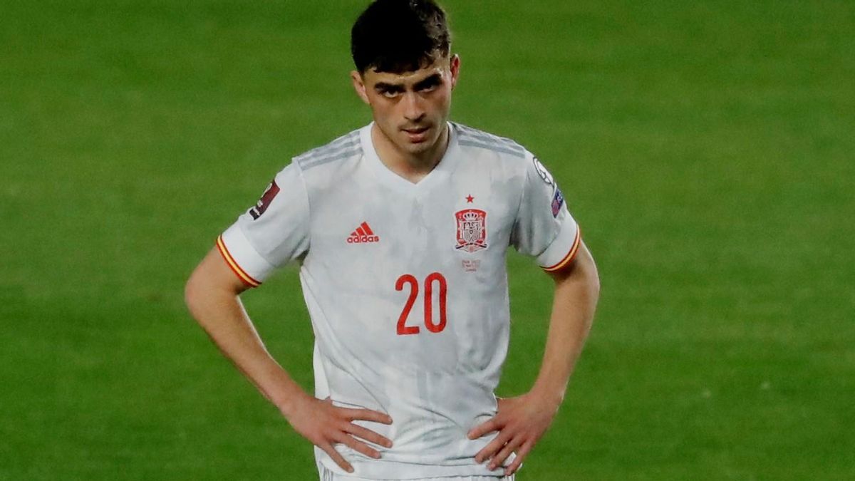 Pedri, enfadado, en un lance del partido empatado ante Grecia. Pedri, enfadado, en un lance del partido empatado ante Grecia.