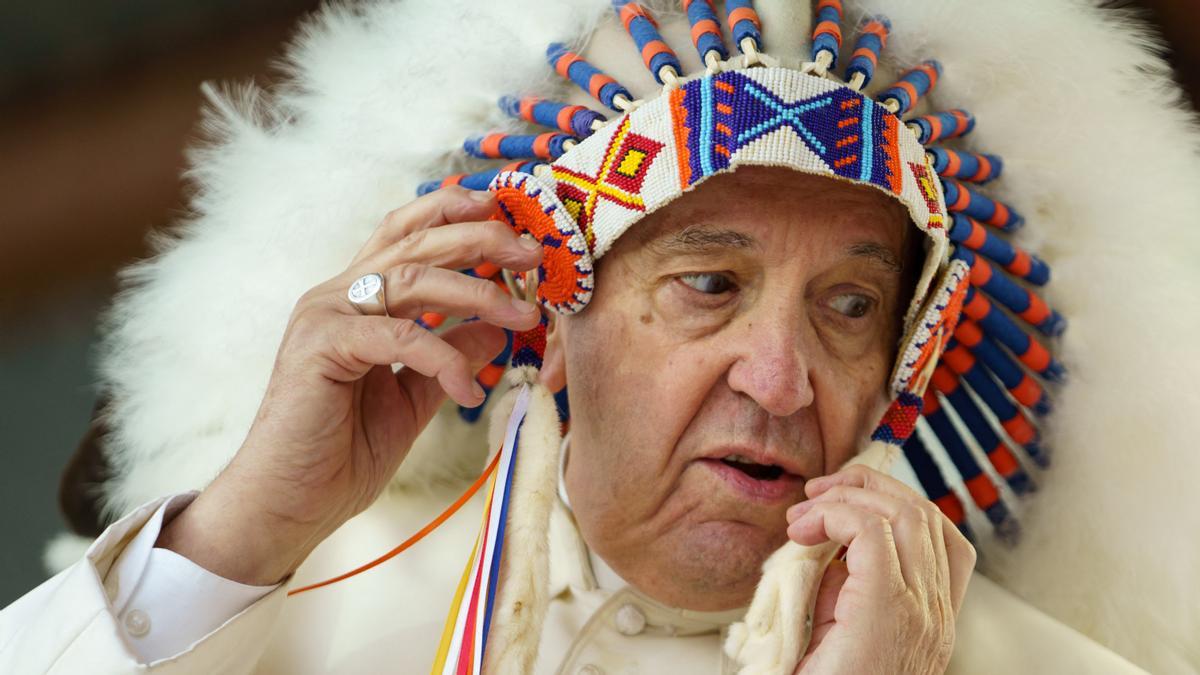 El Papa pide perdón a los indígenas de Canadá: "Estoy aquí para recordar el pasado, para llorar con ustedes"