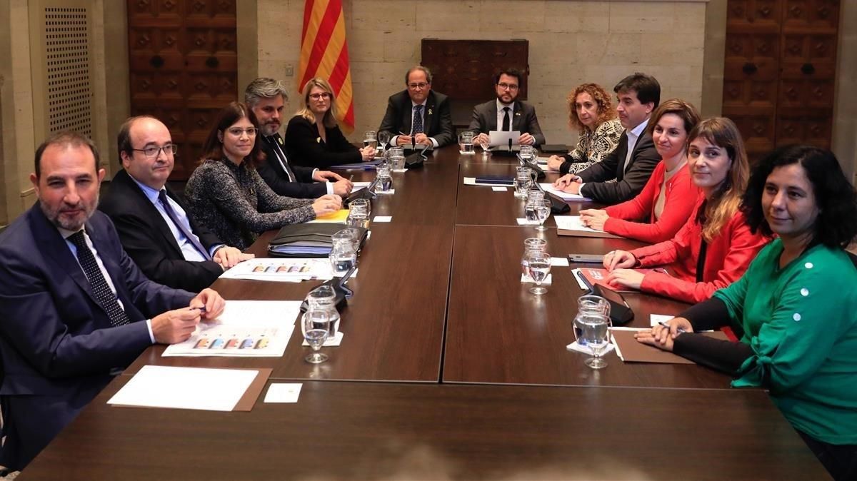 El ’president’ Torra preside la cumbre en el Palau de la Generalitat El ’president’ Torra preside la cumbre en el Palau de la Generalitat