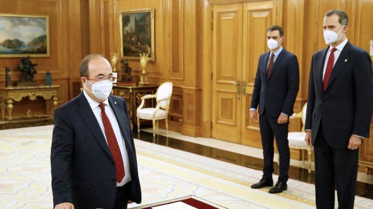 Un ministro 4 C Un ministro 4 C