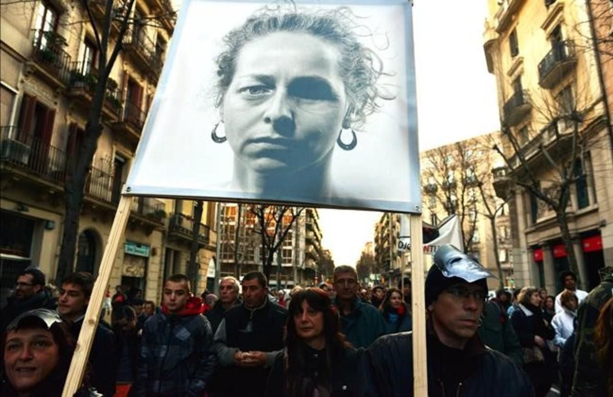 Manifestación celebrada el pasado 2013 para exigir la retirada de las balas de goma y en apoyo a Ester Quintana. Manifestación celebrada el pasado 2013 para exigir la retirada de las balas de goma y en apoyo a Ester Quintana.