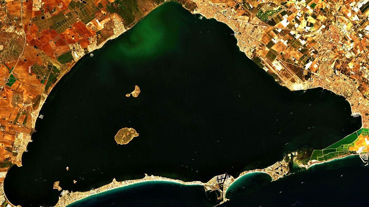 Imagen del día 12 de septiembre de 2021 tomada por el satélite Sentinel 2, controlado por la Agencia Espacial Europea. Imagen del día 12 de septiembre de 2021 tomada por el satélite Sentinel 2, controlado por la Agencia Espacial Europea.