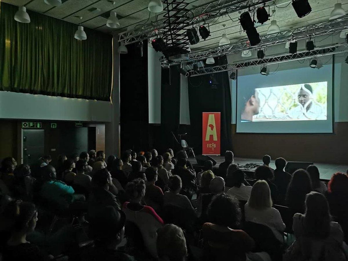 El Centre Cultural Albareda durante una sesión cinematográfica. El Centre Cultural Albareda durante una sesión cinematográfica.