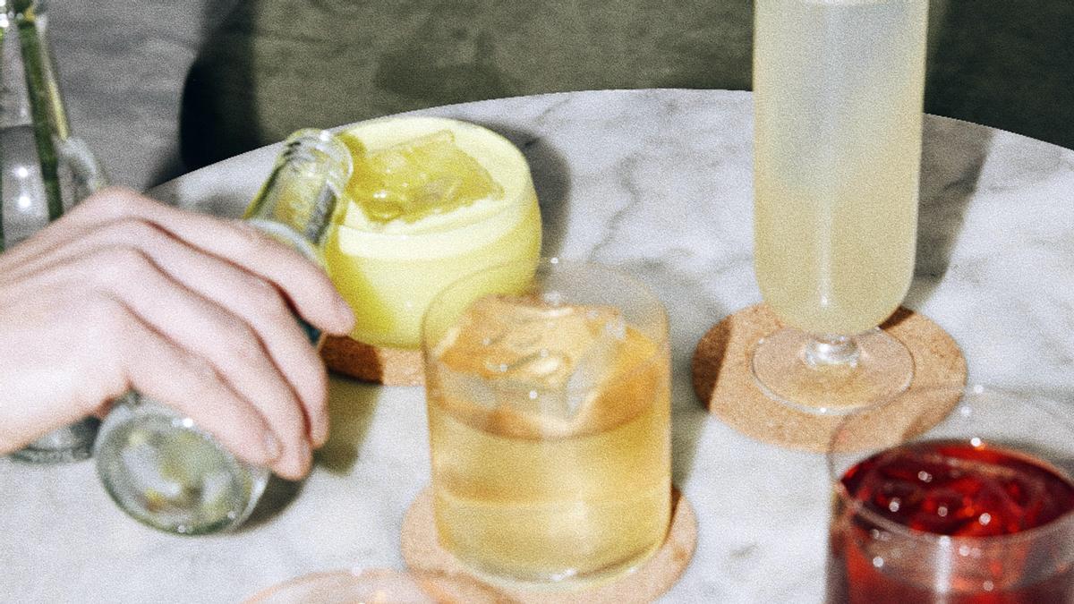 En aquesta cocteleria botànica de Barcelona es fa fins i tot música amb plantes, per Miqui Otero En aquesta cocteleria botànica de Barcelona es fa fins i tot música amb plantes, per Miqui Otero