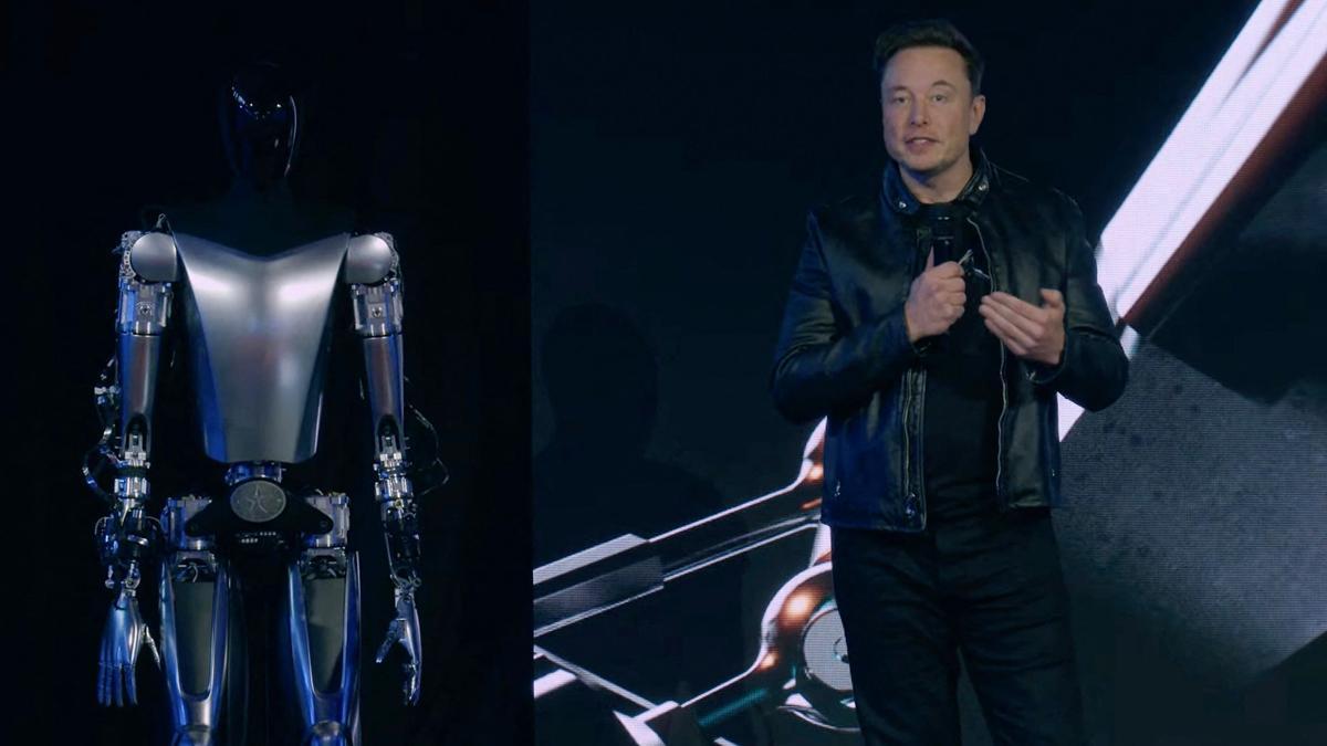 Elon Musk junto al humanoide Optimus.