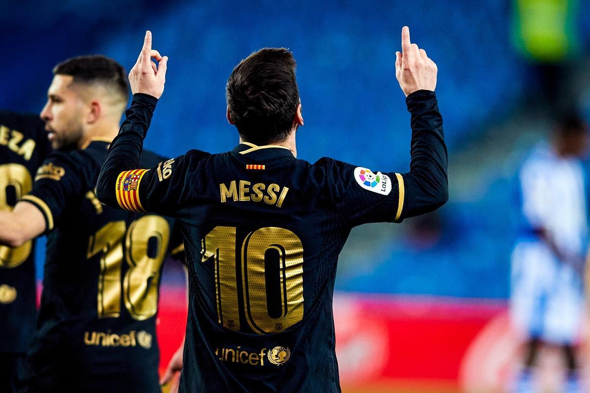 Messi festeja uno de sus dos goles en Anoeta a la Real Sociedad.