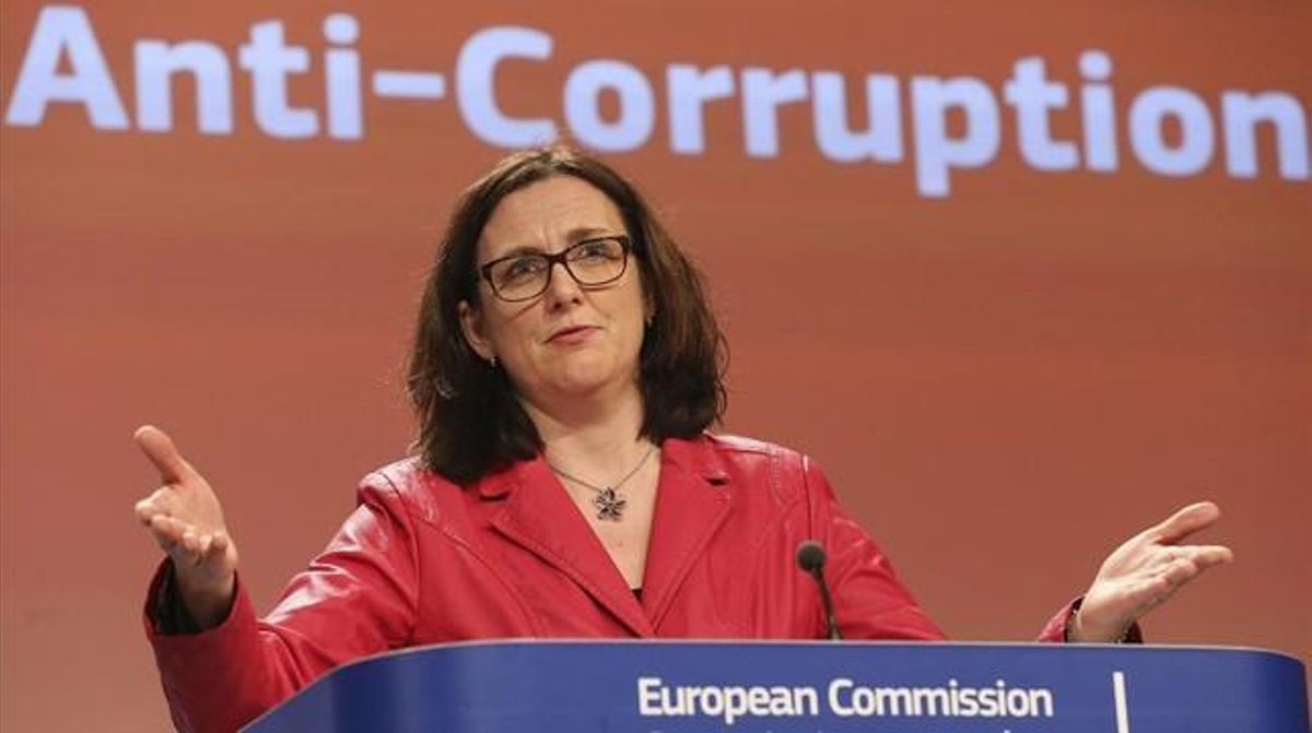 Malmström presenta el informe sobre la corrupción en la UE, este lunes en Bruselas. Malmström presenta el informe sobre la corrupción en la UE, este lunes en Bruselas.