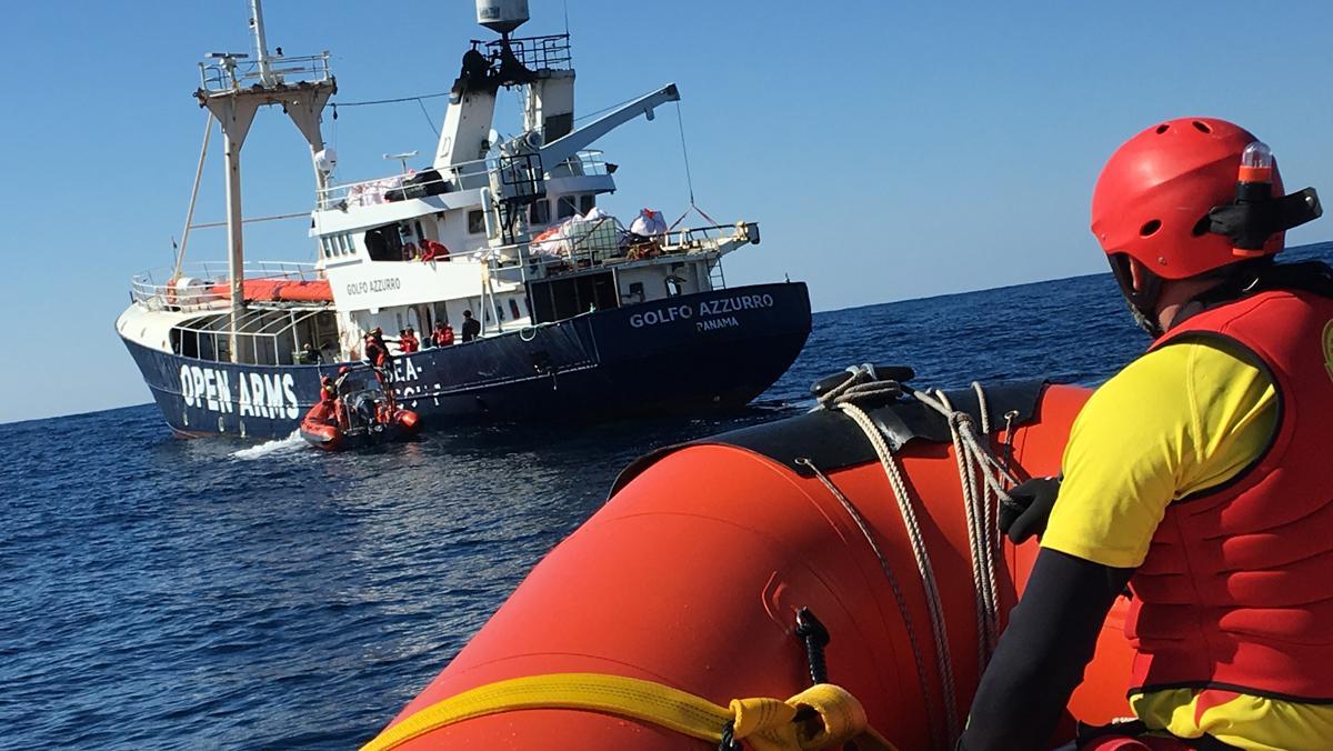 Italia autoriza al 'Golfo Azzurro' a atracar en Sicilia 72 horas después
