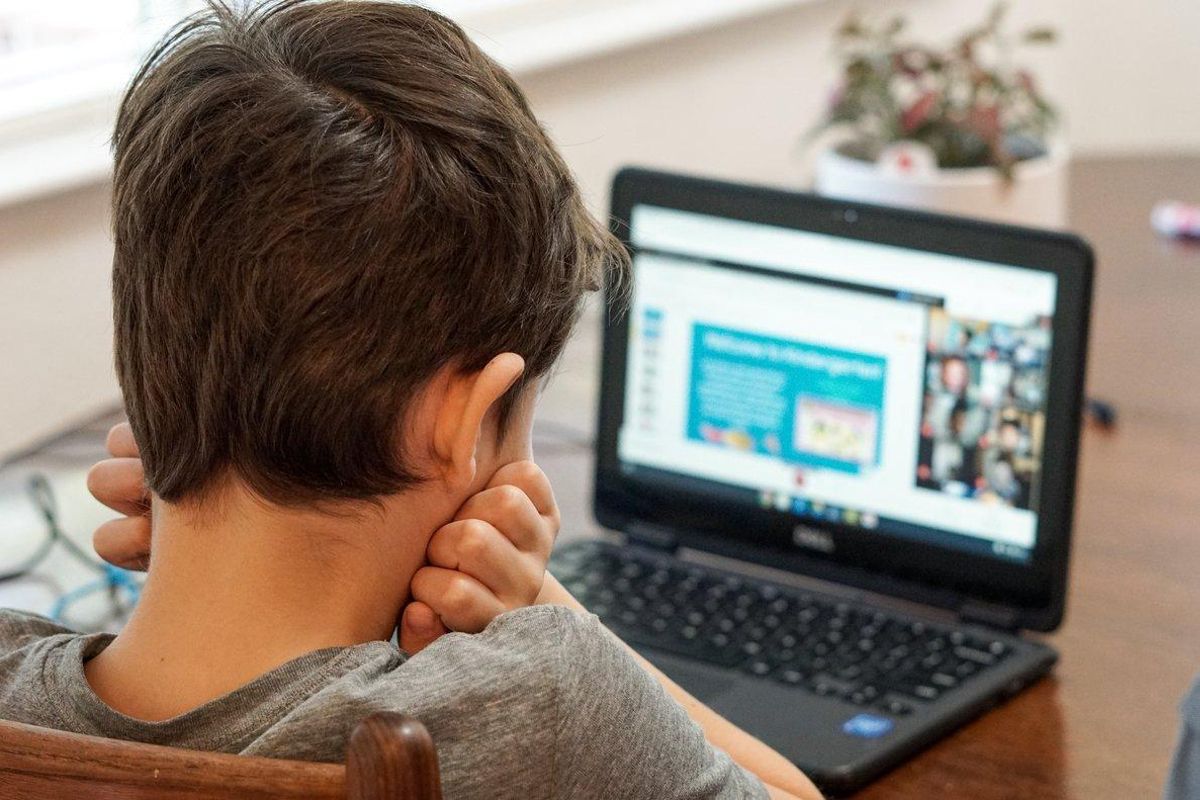 Claves para una (buena) educación online: transformación, conciliación, acceso universal Claves para una (buena) educación online: transformación, conciliación, acceso universal