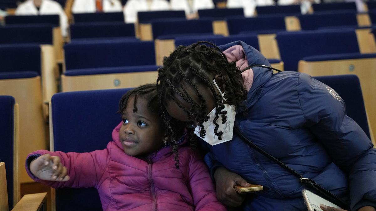 Una niña seleccionada genéticamente cura a su hermana de una enfermedad mortal.