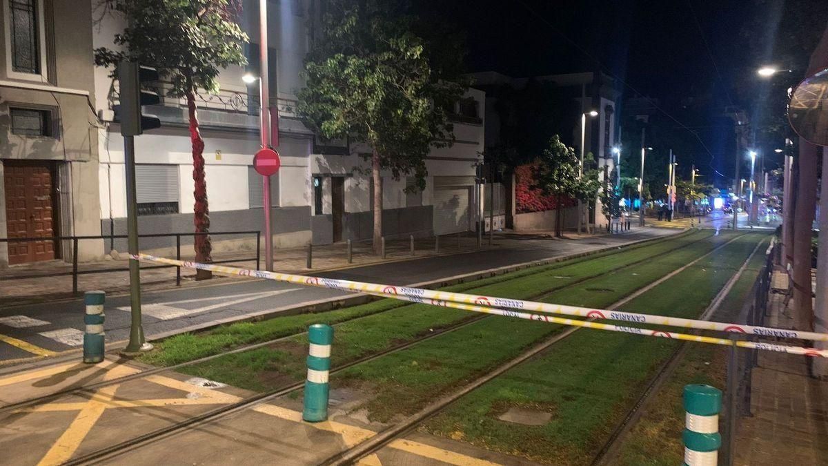 Alerta en Santa Cruz de Tenerife por un paquete sospechoso en la puerta de Capitanía Alerta en Santa Cruz de Tenerife por un paquete sospechoso en la puerta de Capitanía