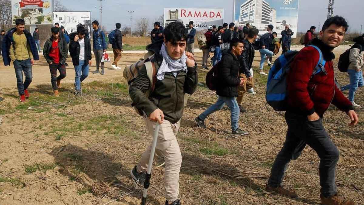 Turquia obre les portes cap a Europa dels refugiats cap a Europa en resposta a l'atac rus
