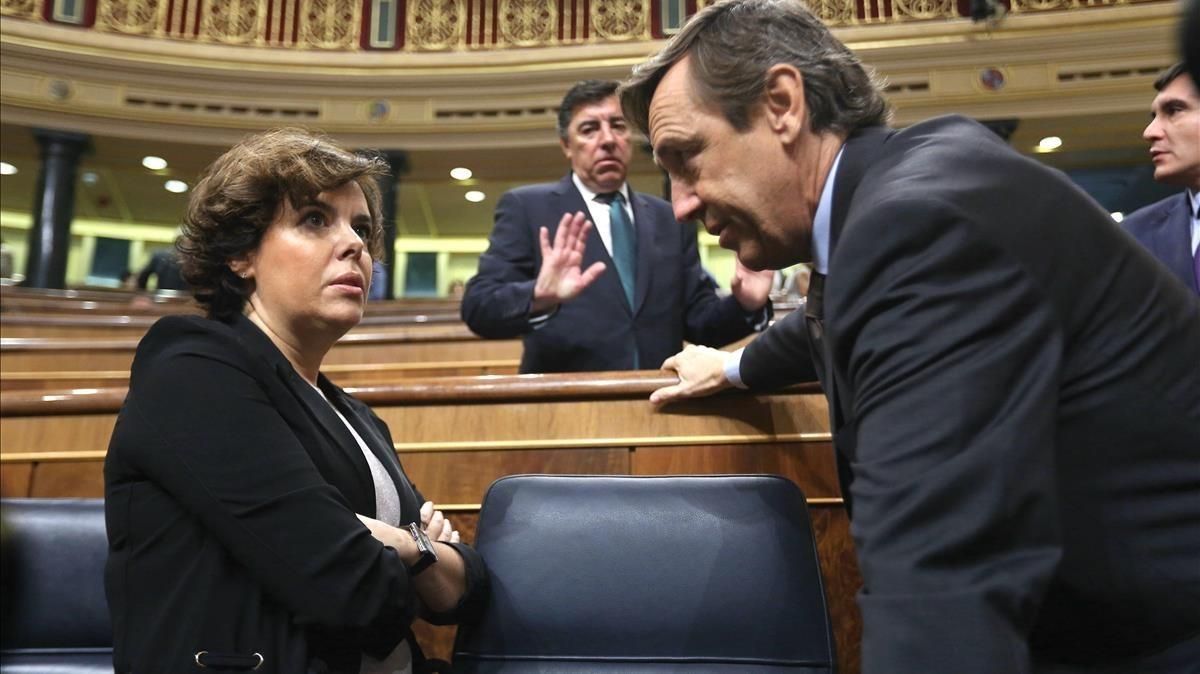 Santamaría demana "seguir units" davant la "declaració unilateral d'independència" Santamaría demana "seguir units" davant la "declaració unilateral d'independència"
