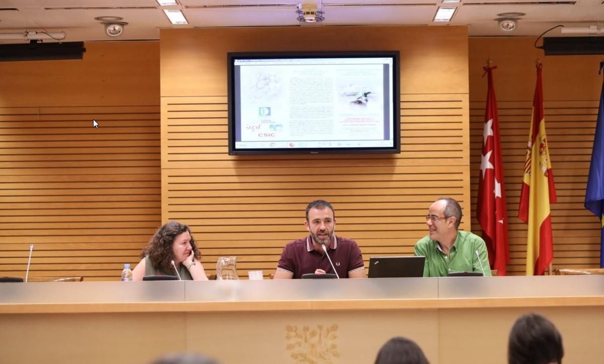 Nacho Murgui (centro), delegado de Coordinación Territorial y Cooperación Público-Social, en un acto en el ayuntamiento. Nacho Murgui (centro), delegado de Coordinación Territorial y Cooperación Público-Social, en un acto en el ayuntamiento.