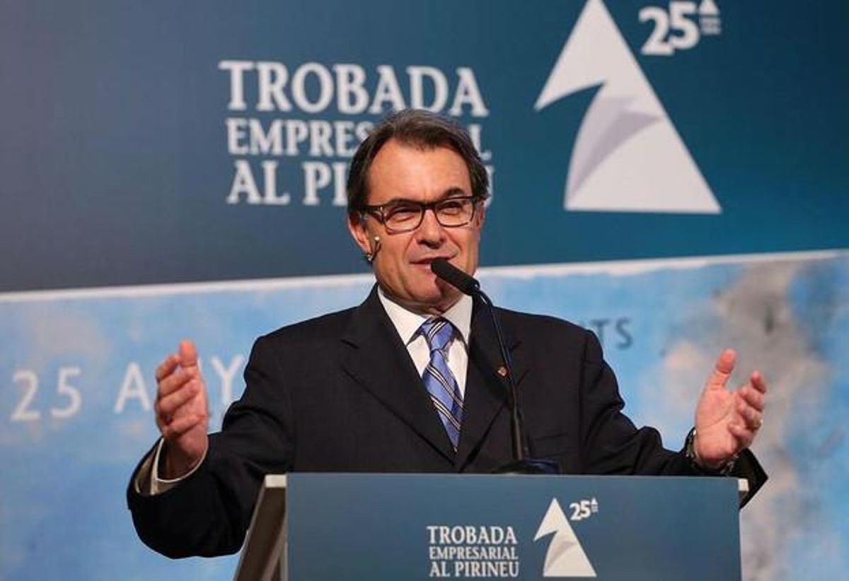Artur Mas, durante el encuentro con empresario de este viernes en La Seu d’Urgell. Artur Mas, durante el encuentro con empresario de este viernes en La Seu d’Urgell.