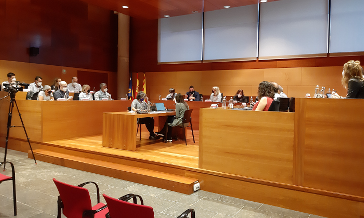 El Pleno de Gavà aprueba congelar los impuestos y tasas municipales para 2022 para favorecer la recuperación El Pleno de Gavà aprueba congelar los impuestos y tasas municipales para 2022 para favorecer la recuperación