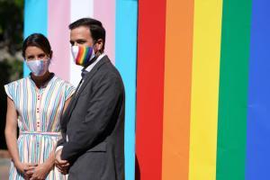 Los ministros Irene Montero y Alberto Garzón en el acto institucional del Día del Orgullo LGTBI. 