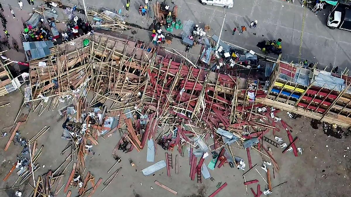 El desplome del palco de una plaza de toros en el departamento colombiano de Tolima deja seis muertos y más de 300 heridos
