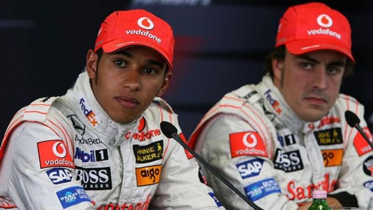 La biografía de Hamilton incide en su pulso con Alonso en McLaren, en 2007 | @F1