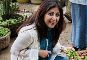 La chef india Anjalina Chugani, autora de libro ’Soul Spices’, propone condimentar platos tradicionales catalanes con especias para aportarles nueva vida.