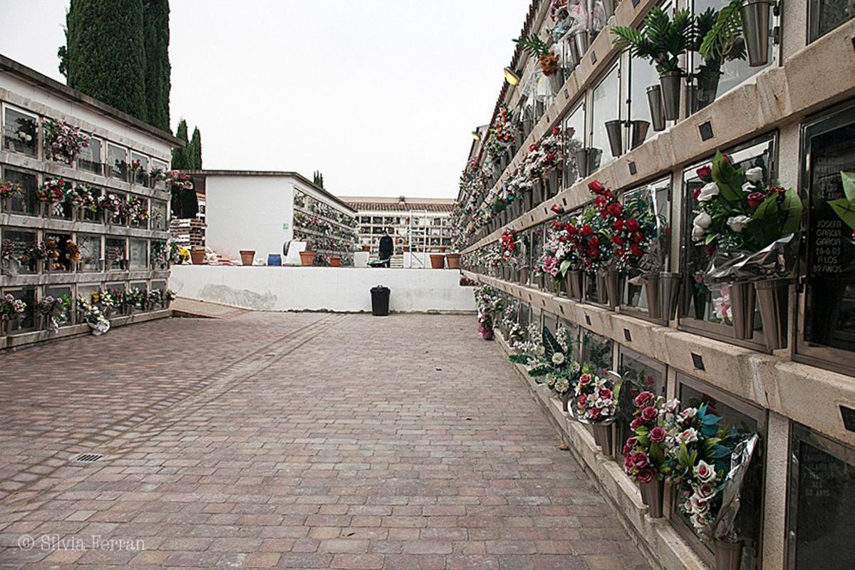 Parets finalitza la pavimentació i adequació del cementiri municipal de cara a Tots Sants