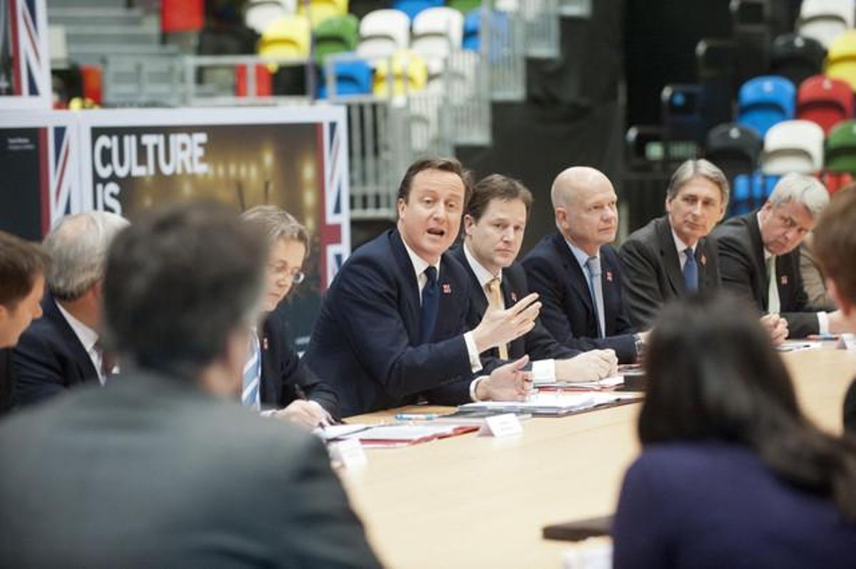 El primer ministro británico, David Cameron, en el centro, con su Gabinete. El primer ministro británico, David Cameron, en el centro, con su Gabinete.