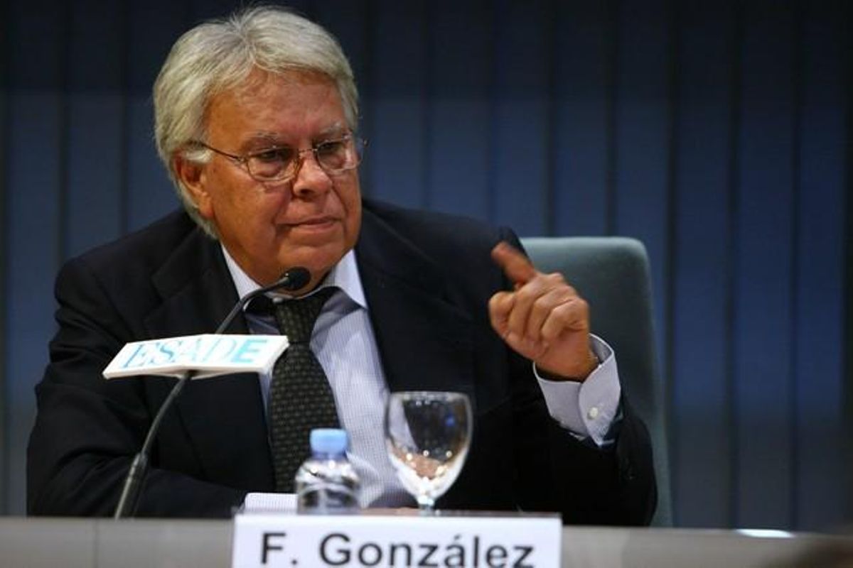 El expresidente Felipe González, durante una conferencia en ESADE, el jueves, en Madrid. El expresidente Felipe González, durante una conferencia en ESADE, el jueves, en Madrid.
